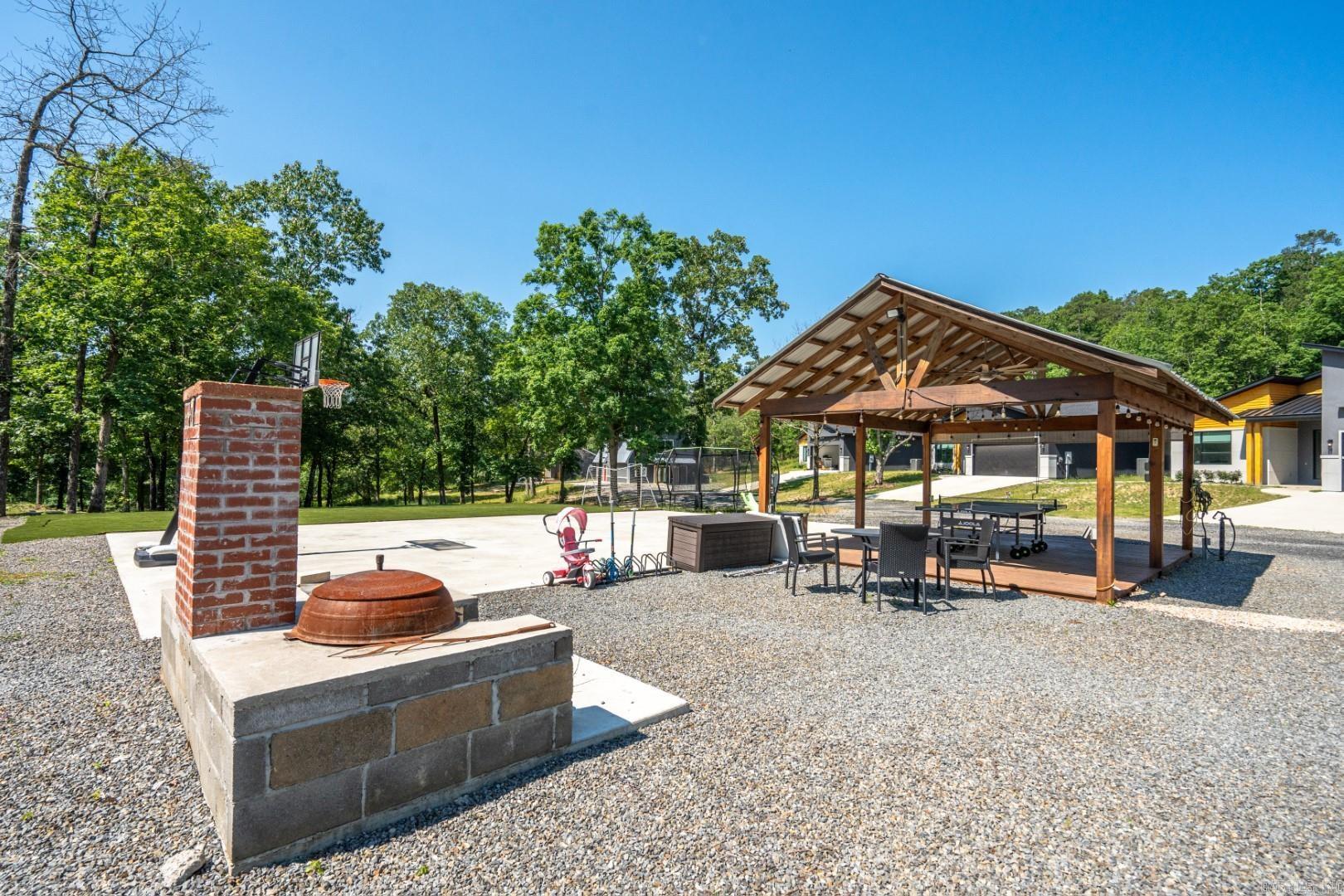 Hot Springs, Arkansas, 71913, United States, 3 Bedrooms Bedrooms, ,2 BathroomsBathrooms,Residential,For Sale,1753196