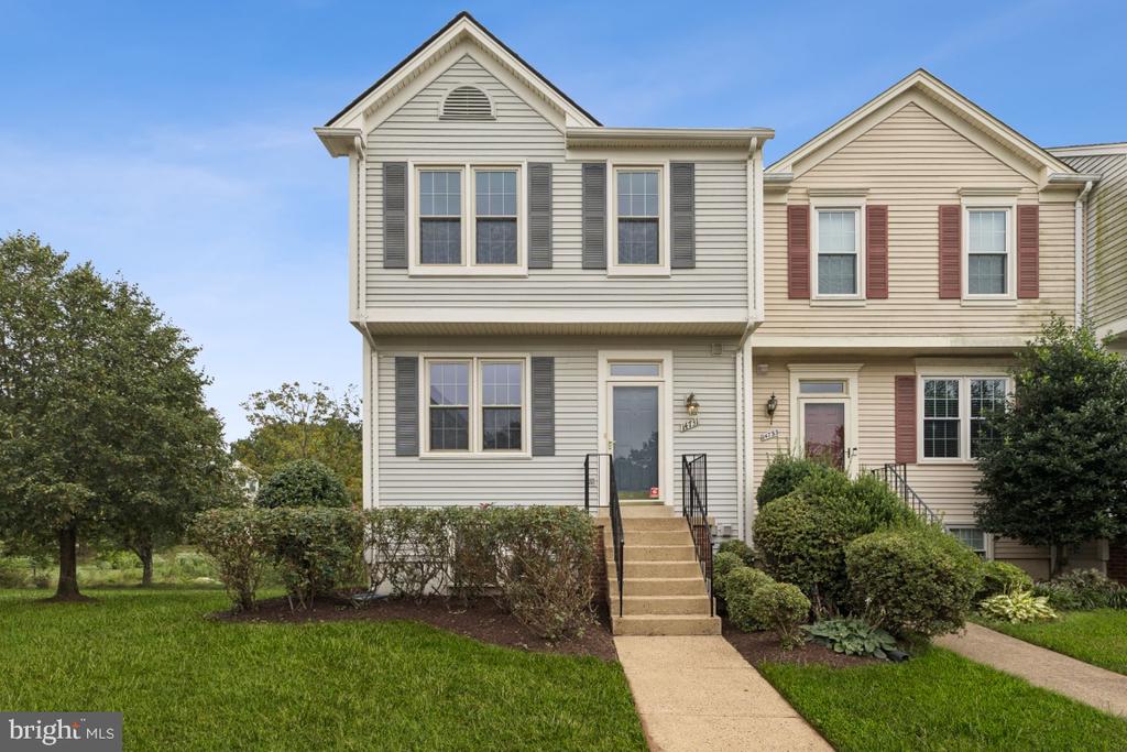 Centreville, Virginia, 20120, United States, 4 Bedrooms Bedrooms, ,4 BathroomsBathrooms,Residential,For Sale,1944825