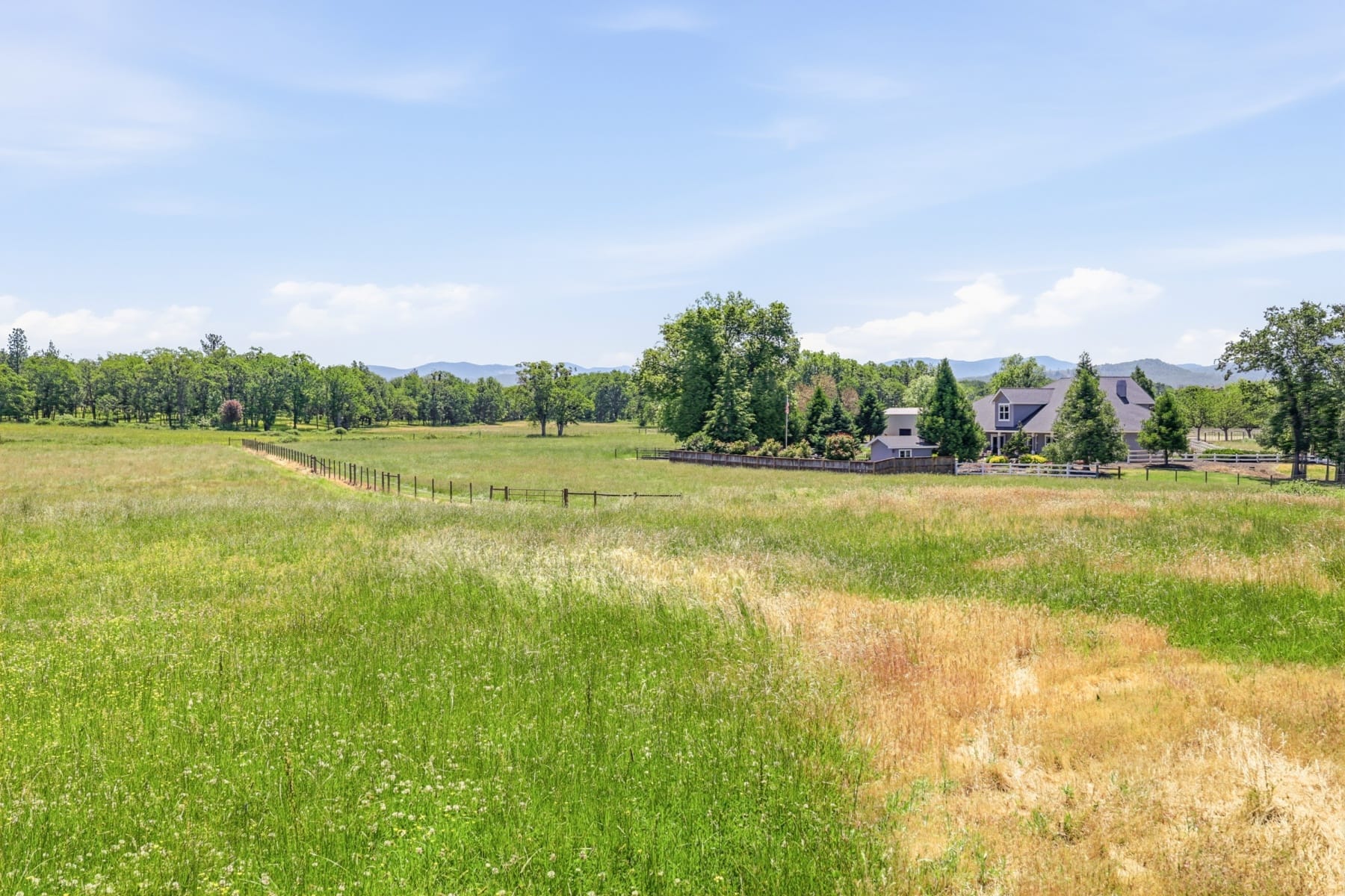  163 Hidden Valley Drive Eagle Point, OR 97524 - 物件實景