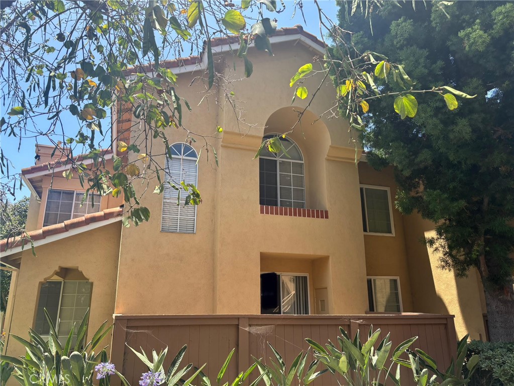 Irvine, California, 92614, United States, 2 Bedrooms Bedrooms, ,3 BathroomsBathrooms,Residential,For Sale,1922960