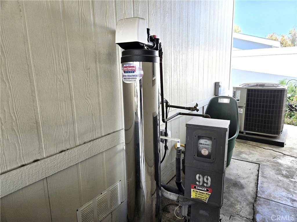 Fullerton, California, 92835, United States, 3 Bedrooms Bedrooms, ,2 BathroomsBathrooms,Residential,For Sale,1987834