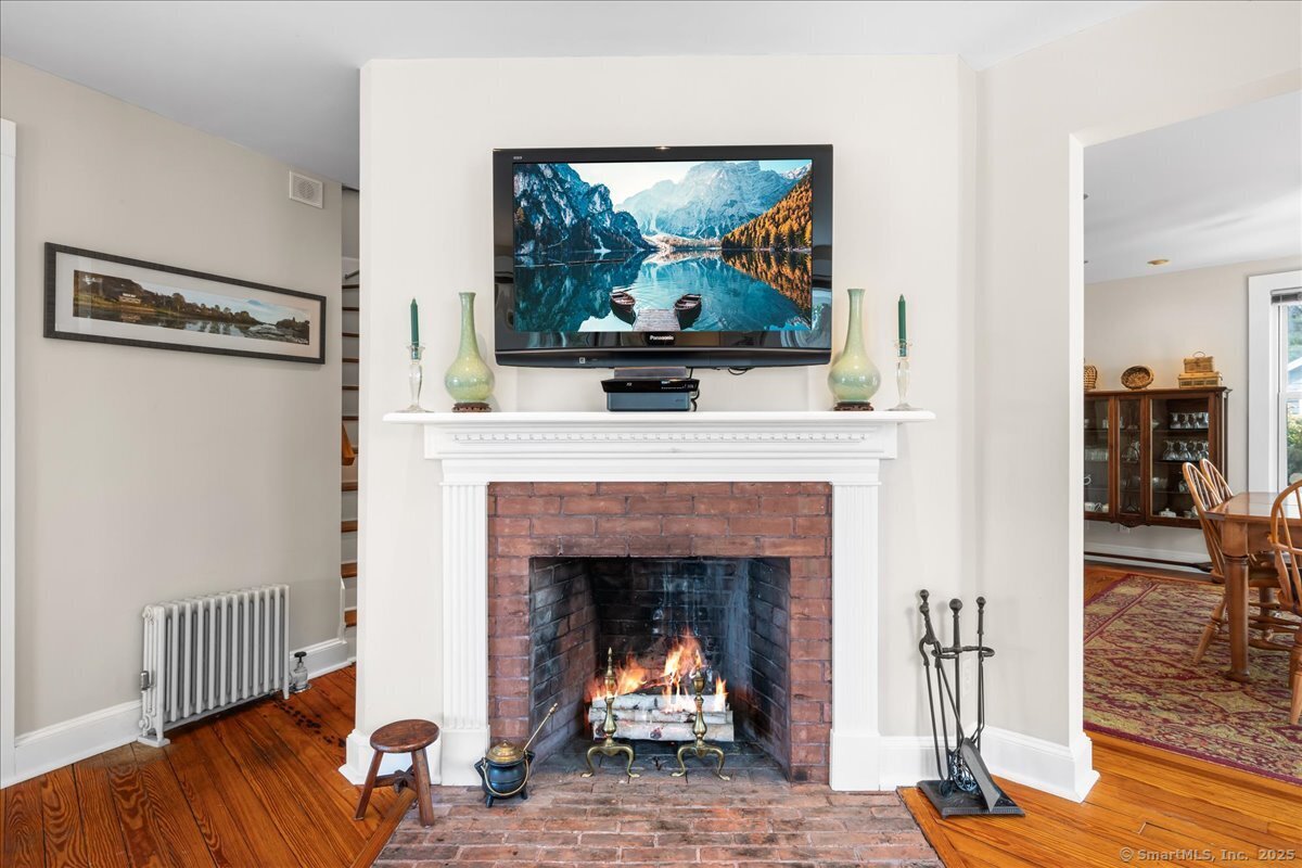 Stonington, Connecticut, 06379, United States, 3 Bedrooms Bedrooms, ,3 BathroomsBathrooms,Residential,For Sale,1830506