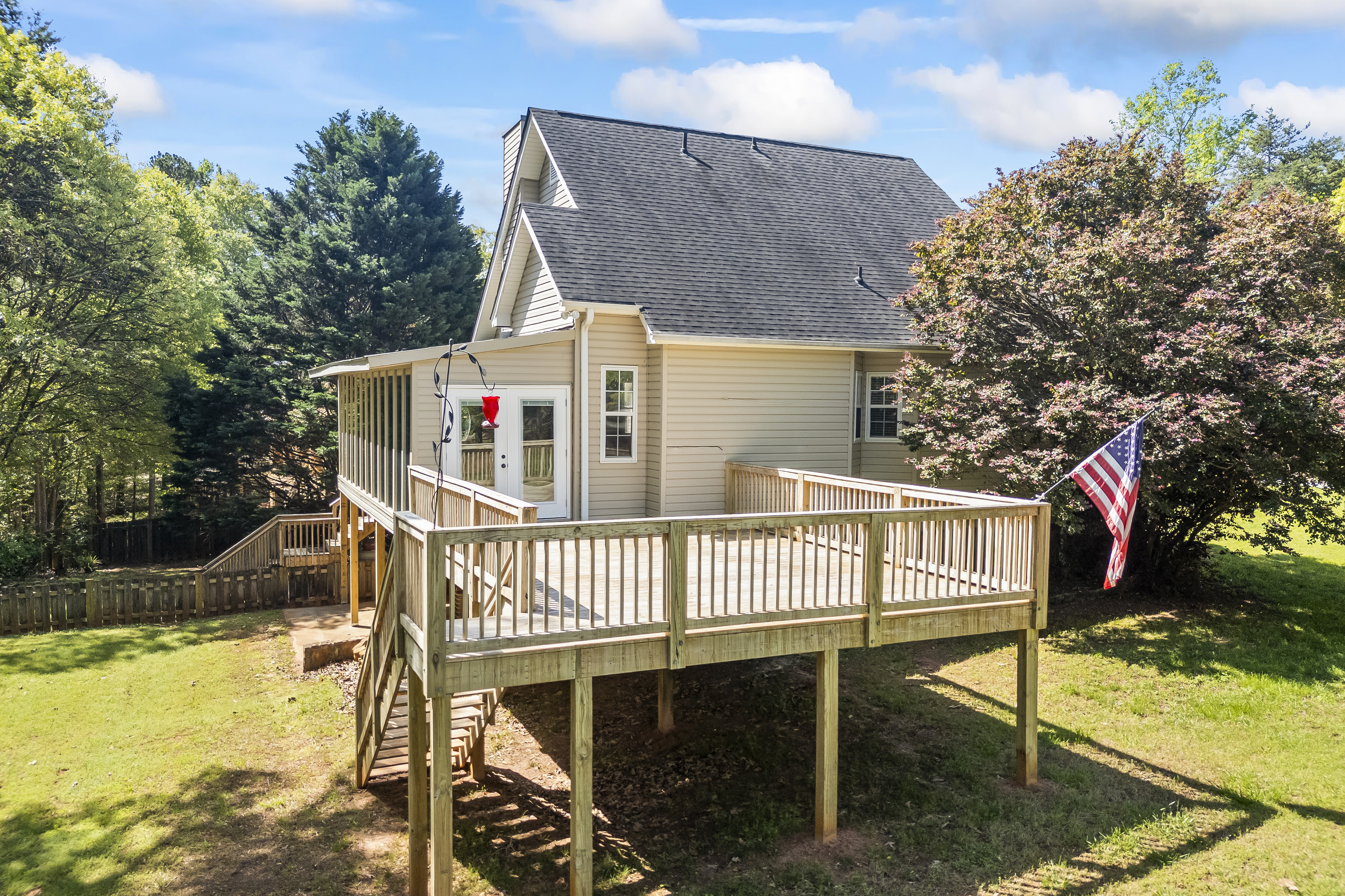 Hartwell, Georgia, 30643, United States, 4 Bedrooms Bedrooms, ,4 BathroomsBathrooms,Residential,For Sale,1906193