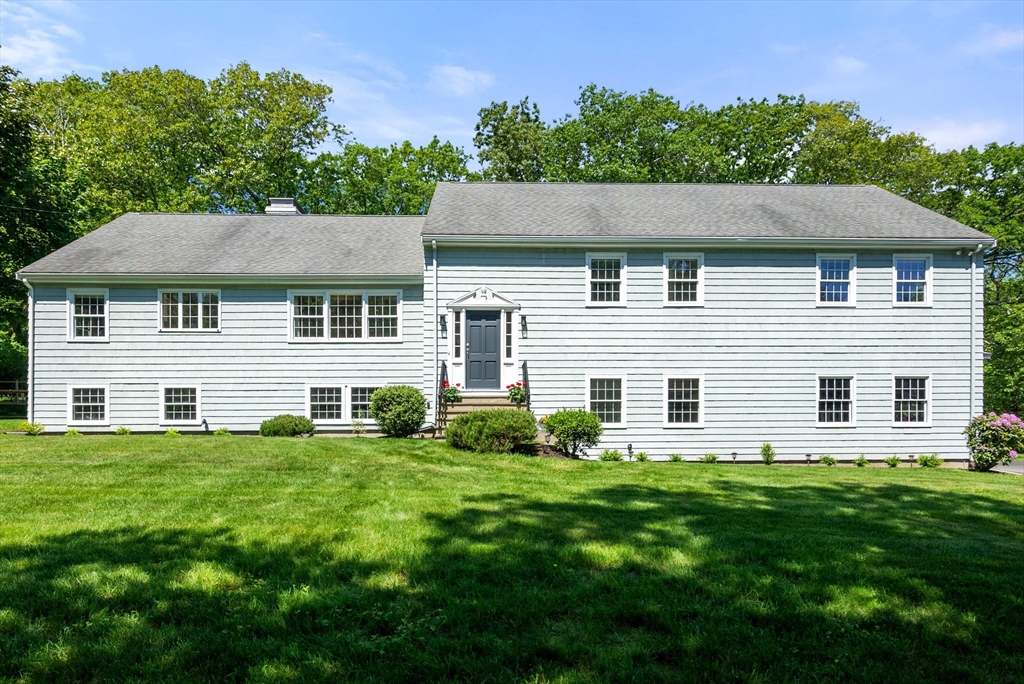 Weston, Massachusetts, 02493, United States, 4 Bedrooms Bedrooms, ,3 BathroomsBathrooms,Residential,For Sale,1838701