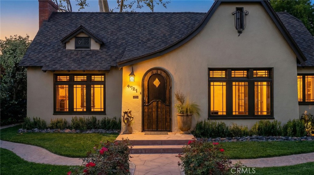 Riverside, California, 92507, United States, 4 Bedrooms Bedrooms, ,2 BathroomsBathrooms,Residential,For Sale,1999020