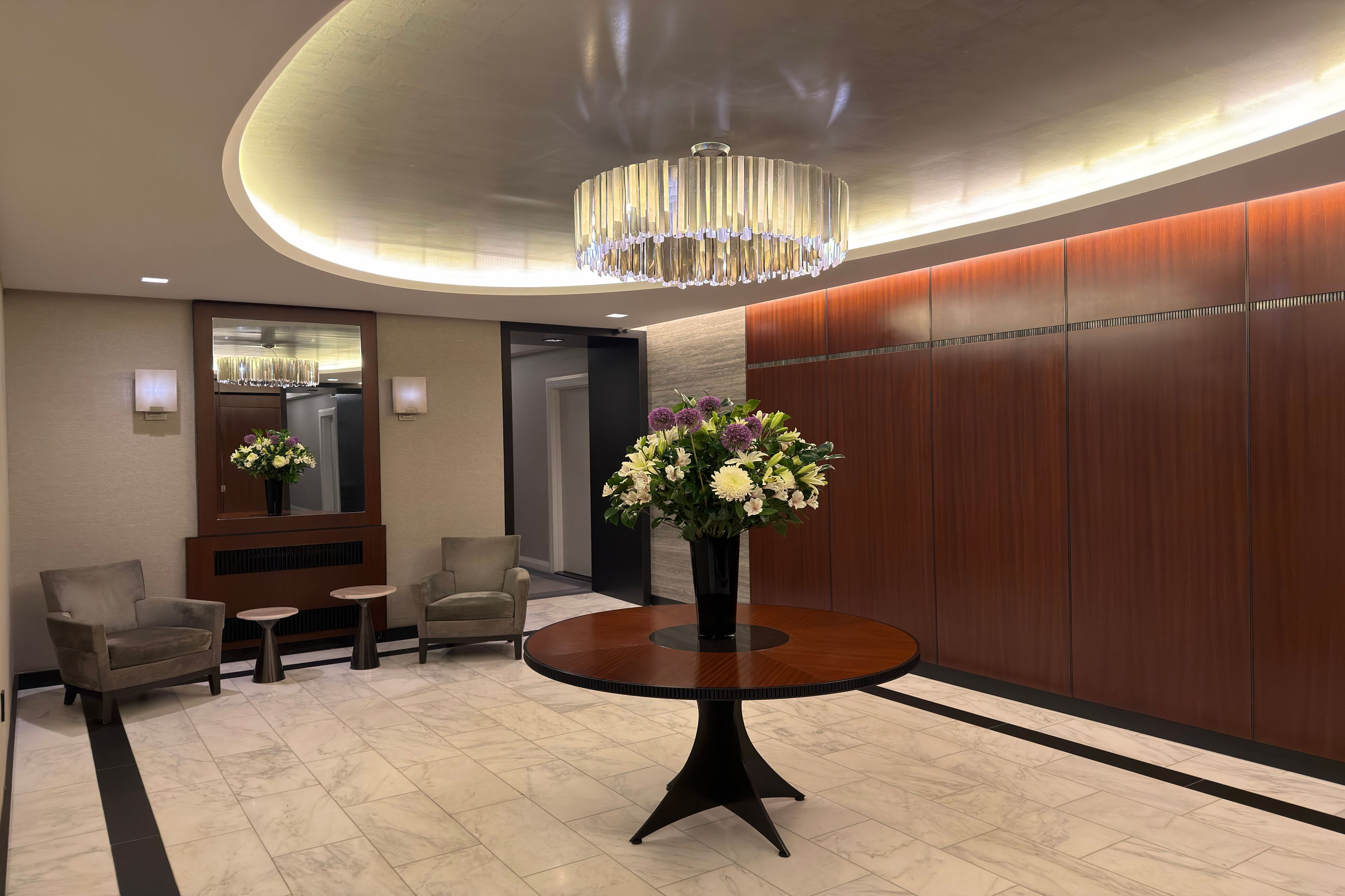  Expansive, light-filled 4 BR Home - 物件實景
