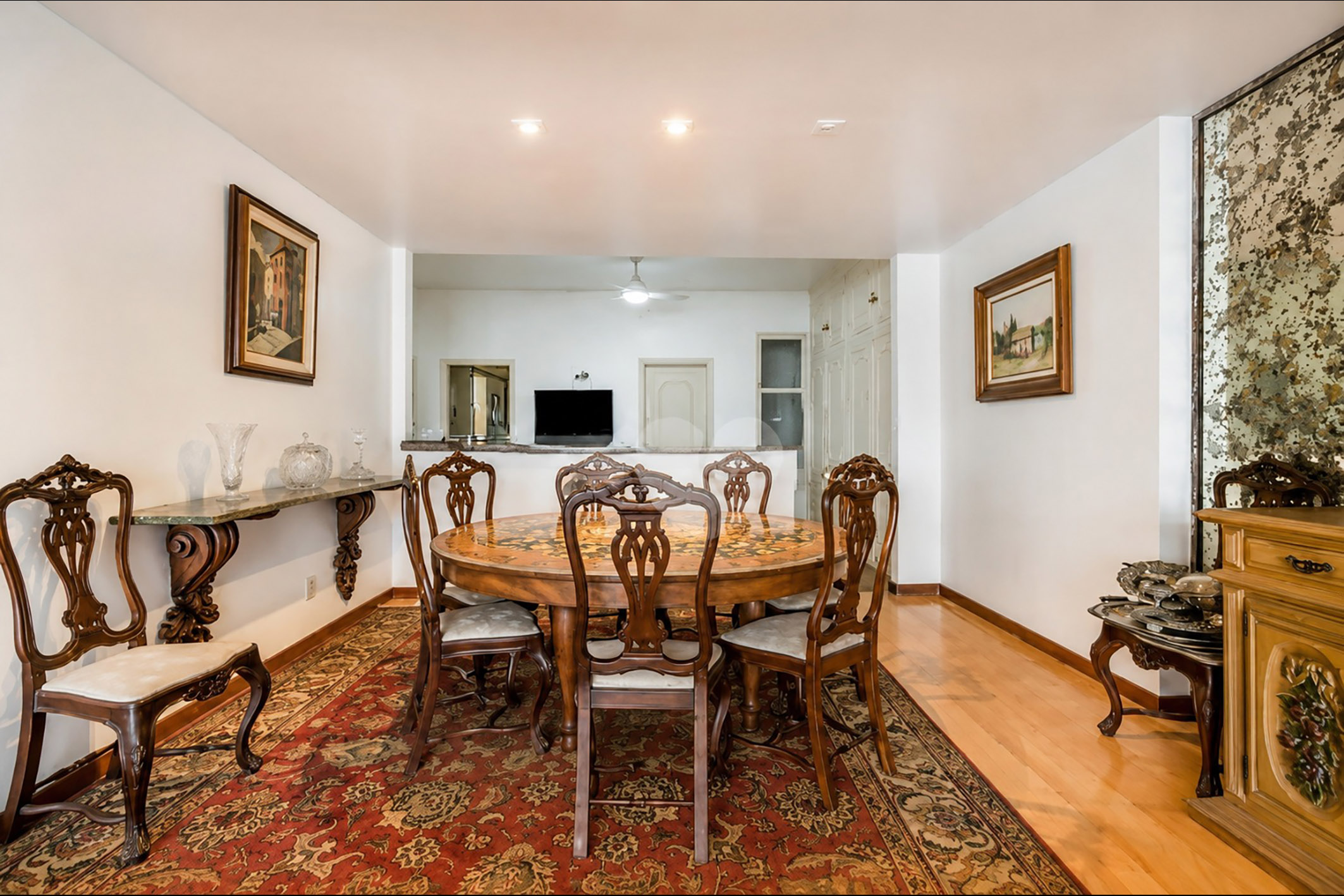  Spacious Apartment on Avenida Atlântica with Uninterrupted Ocean Views - 物件實景