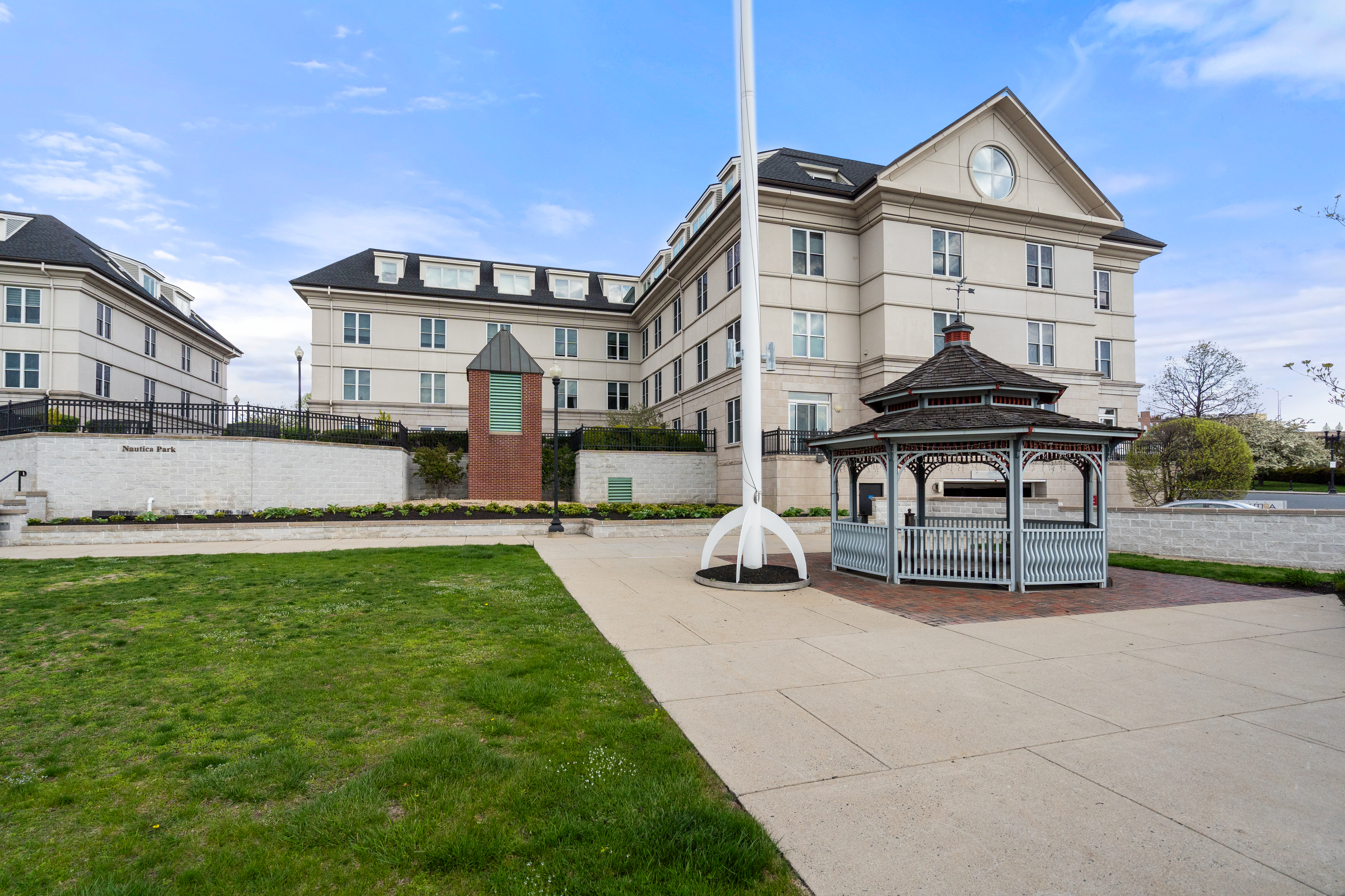  73 Chelsea Street, Unit 305, Boston, MA, 02129 - 物件實景