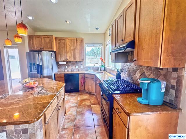 Mimbres, New Mexico, 88049, United States, 2 Bedrooms Bedrooms, ,Residential,For Sale,1931882