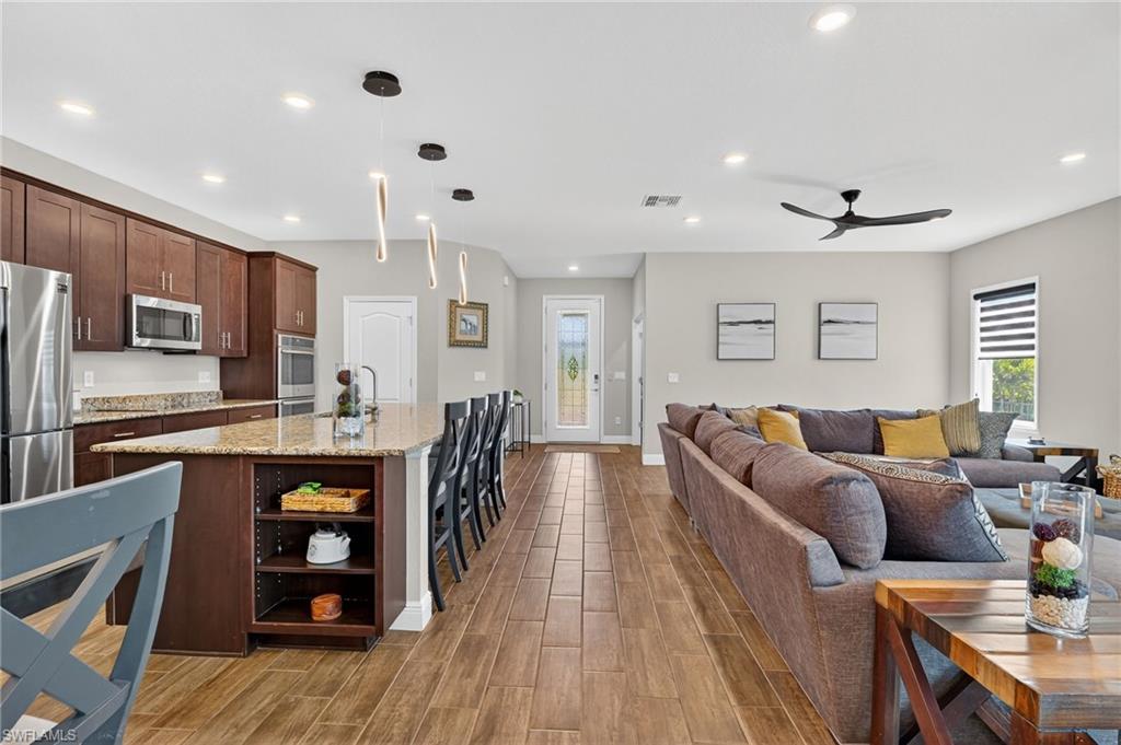 Cape Coral, Florida, 33993, United States, 3 Bedrooms Bedrooms, ,2 BathroomsBathrooms,Residential,For Sale,1997058