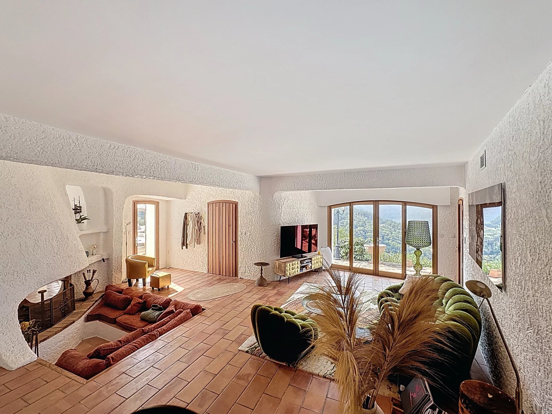 Fréjus, Provence-Alpes-Côte d’Azur, 83600, FR, 4 Bedrooms Bedrooms, ,8 BathroomsBathrooms,Residential,For Sale,1994397