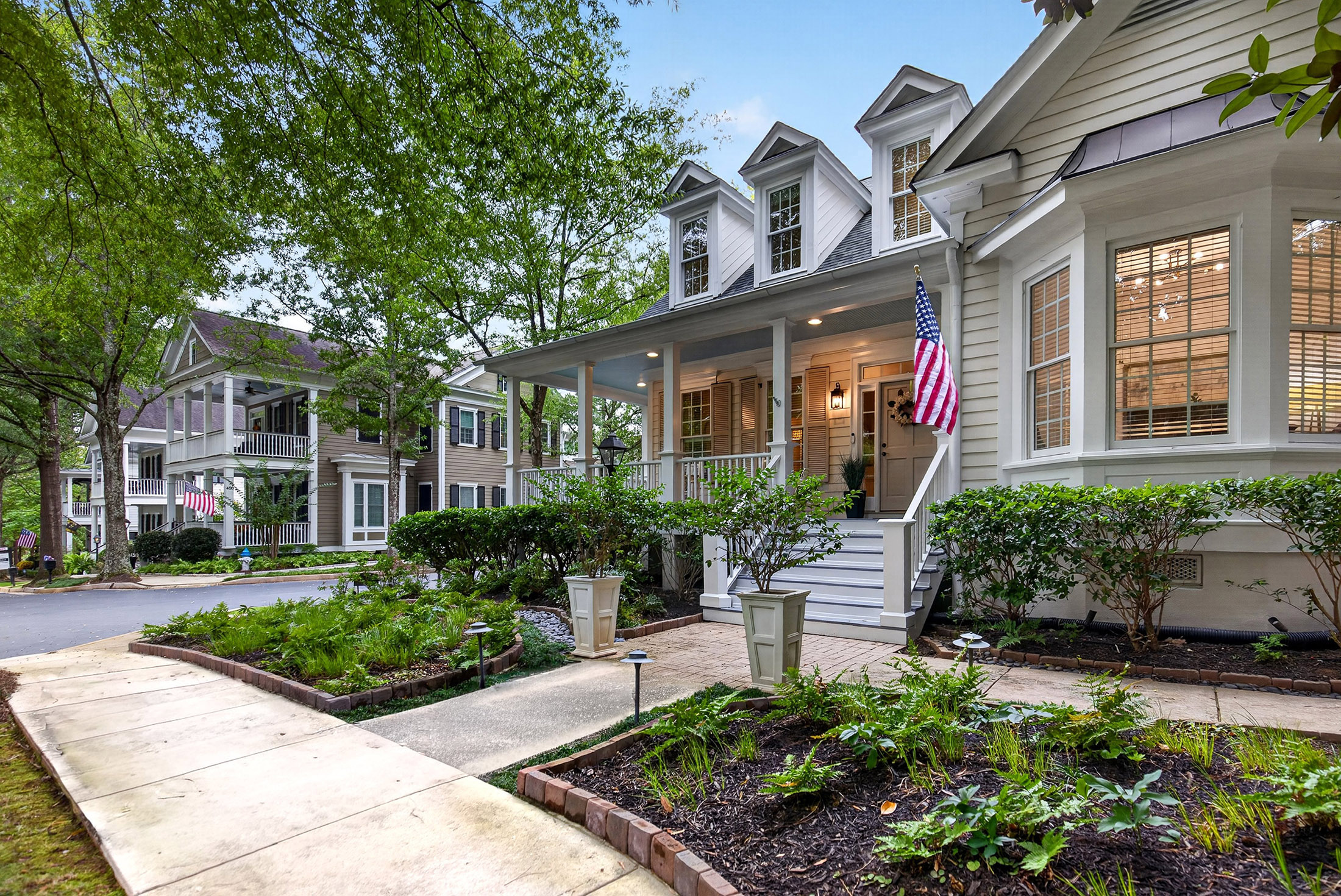  Lovely Home on Large Parkside Estate Lot in Beautiful North Cove - 物件實景