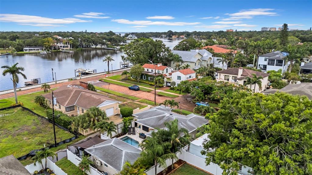 St Petersburg, Florida, 33704, United States, 2 Bedrooms Bedrooms, ,2 BathroomsBathrooms,Residential,For Sale,1897453