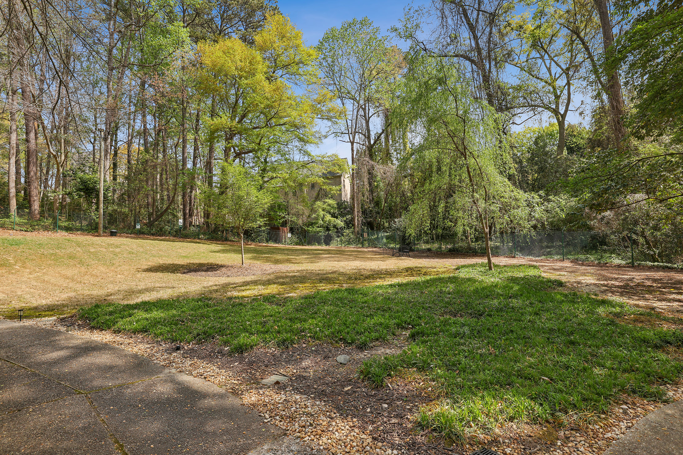  Luxury, Convenience and Lifestyle in the Heart of Buckhead - 物件實景