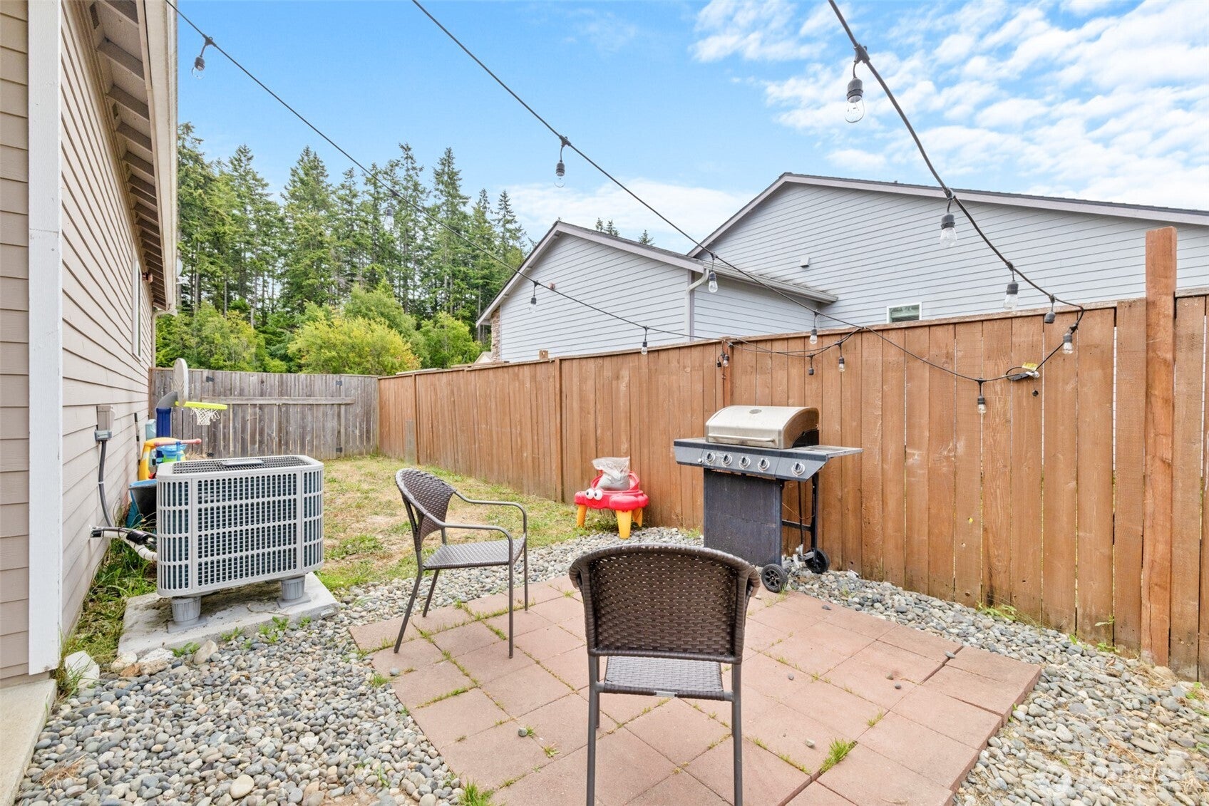 Port Angeles, Washington, 98363, United States, 3 Bedrooms Bedrooms, ,2 BathroomsBathrooms,Residential,For Sale,1982168