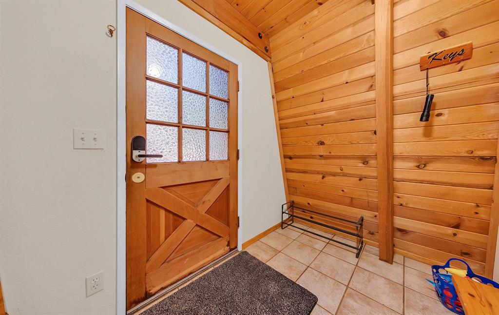 Lake Almanor, California, 96137, United States, 2 Bedrooms Bedrooms, ,3 BathroomsBathrooms,Residential,For Sale,2001829