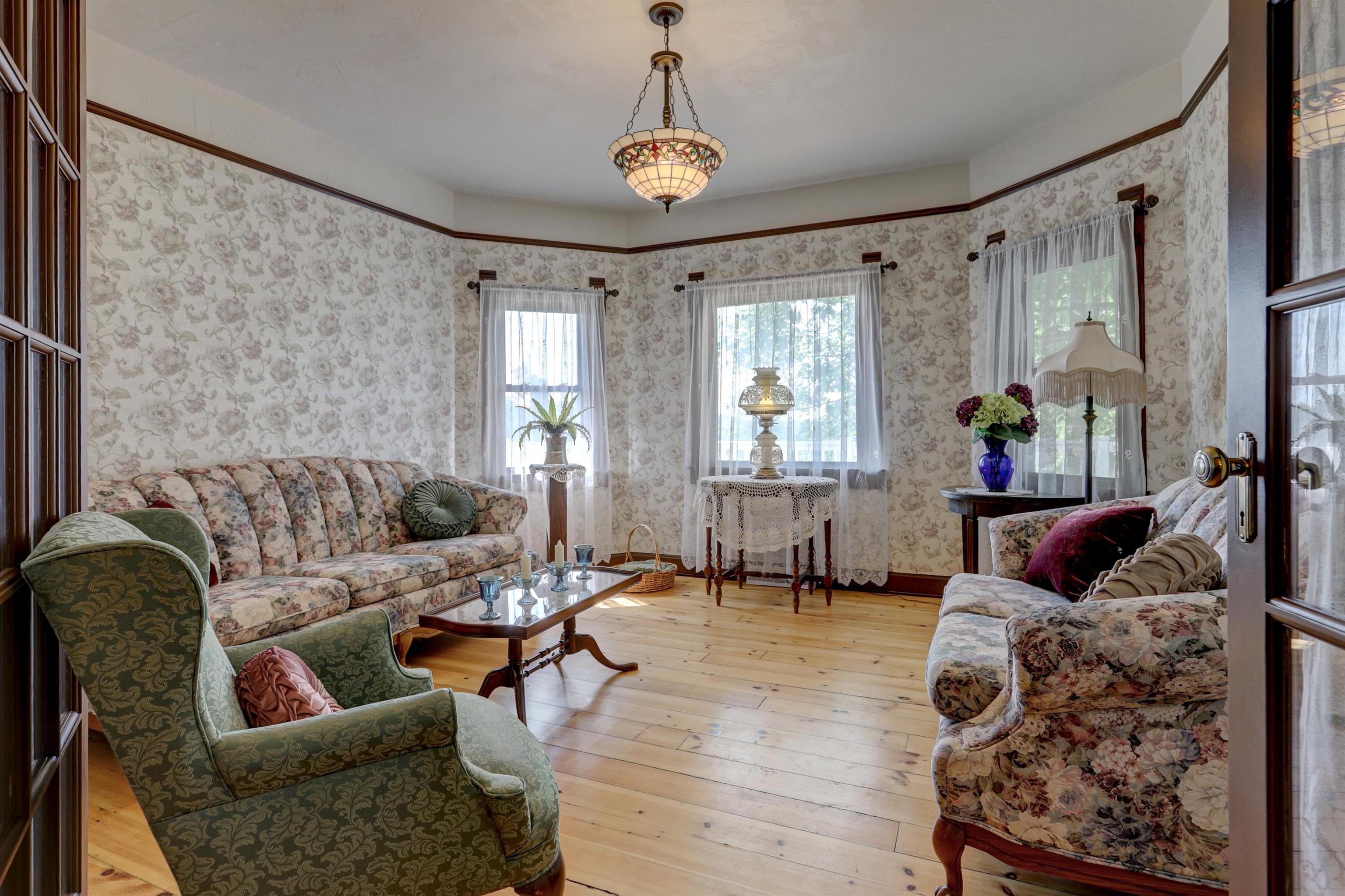 Bonduel, Wisconsin, 54107, United States, 4 Bedrooms Bedrooms, ,1 BathroomBathrooms,Residential,For Sale,1937889