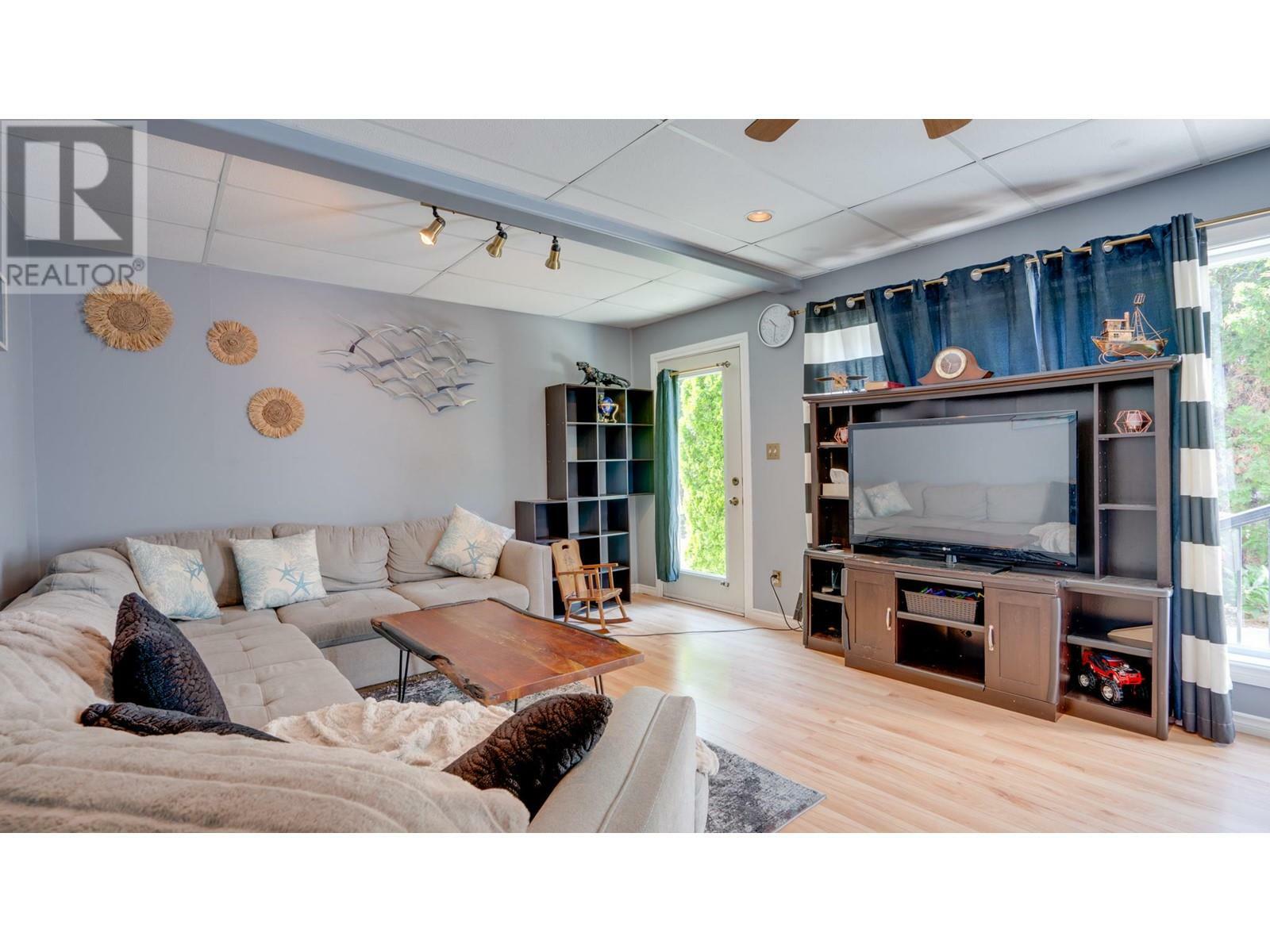 VERNON, British Columbia, V1T 8E2, CA, 3 Bedrooms Bedrooms, ,3 BathroomsBathrooms,Residential,For Sale,1874853