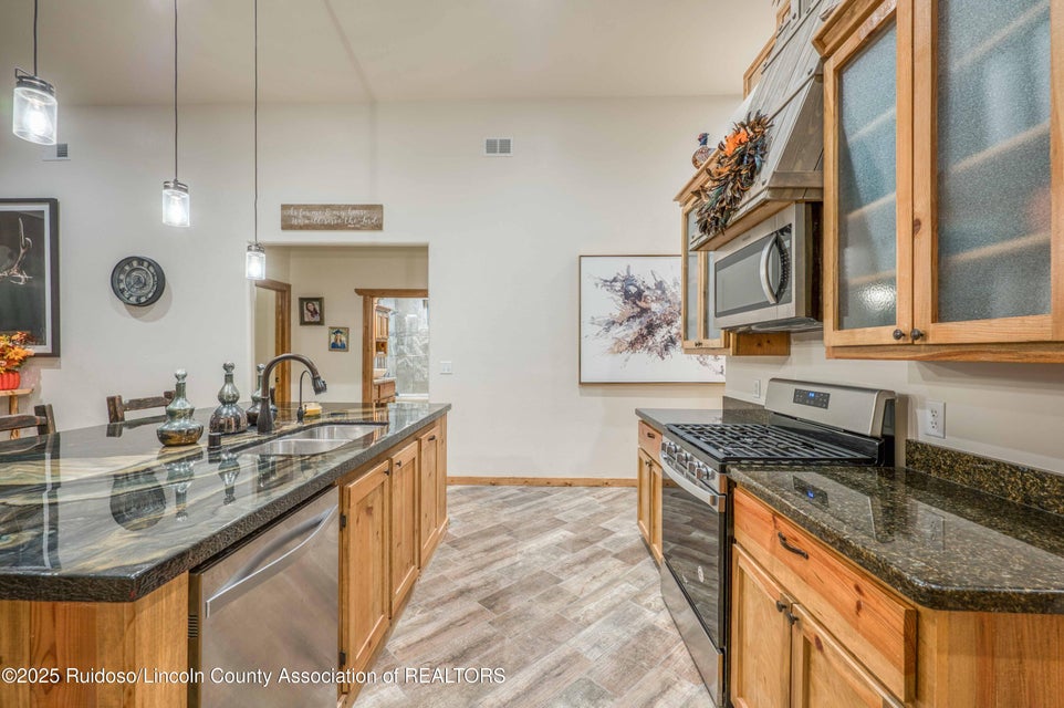 Alto, New Mexico, 88312, United States, 3 Bedrooms Bedrooms, ,2 BathroomsBathrooms,Residential,For Sale,1909462