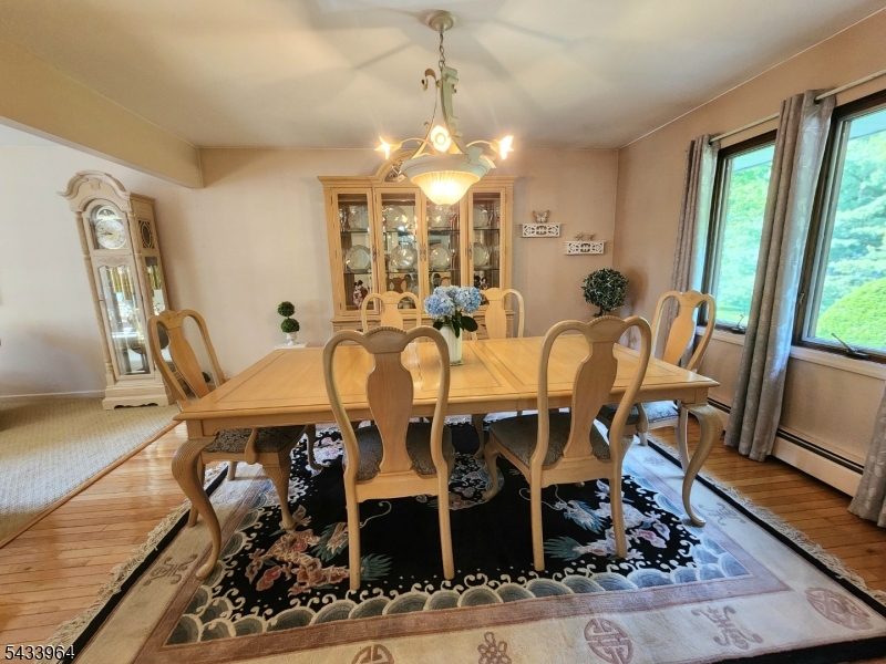 Montville Twp., New Jersey, 07082-1432, United States, 5 Bedrooms Bedrooms, ,3 BathroomsBathrooms,Residential,For Sale,2048009