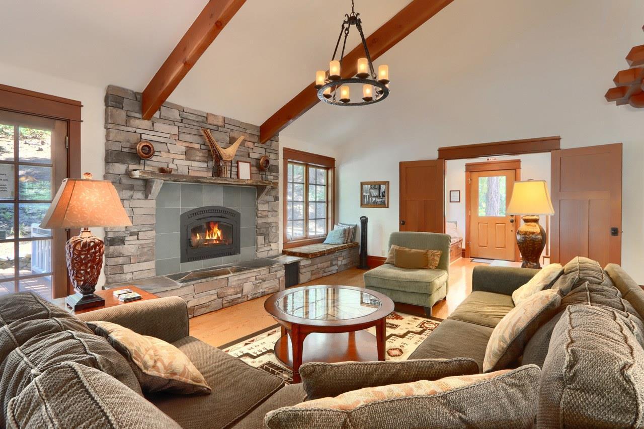 Yosemite West, California, 95389, United States, 3 Bedrooms Bedrooms, ,2 BathroomsBathrooms,Residential,For Sale,1980378