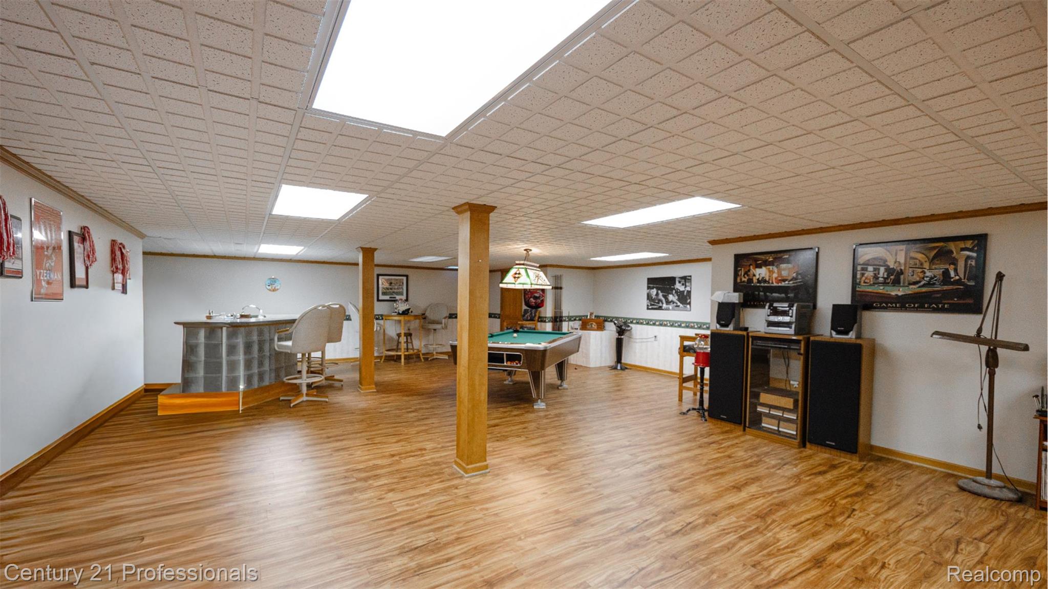 RochesterHills, Michigan, 48309, United States, 4 Bedrooms Bedrooms, ,4 BathroomsBathrooms,Residential,For Sale,1980404