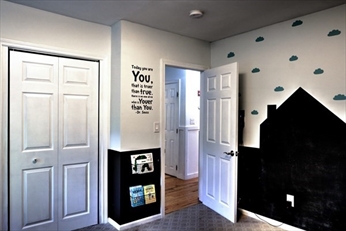 Westford, Massachusetts, 01886, United States, 4 Bedrooms Bedrooms, ,3 BathroomsBathrooms,Residential,For Sale,1980422