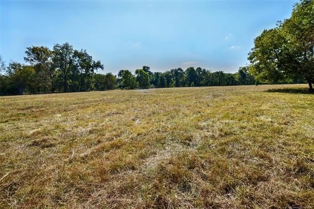 Hulbert, Oklahoma, 74441, United States, 4 Bedrooms Bedrooms, ,2 BathroomsBathrooms,Residential,For Sale,1983327