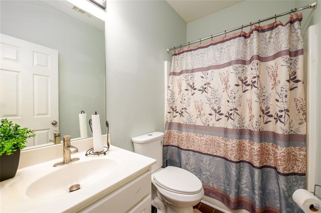Lilburn, Georgia, 30047, United States, 5 Bedrooms Bedrooms, ,3 BathroomsBathrooms,Residential,For Sale,1882447