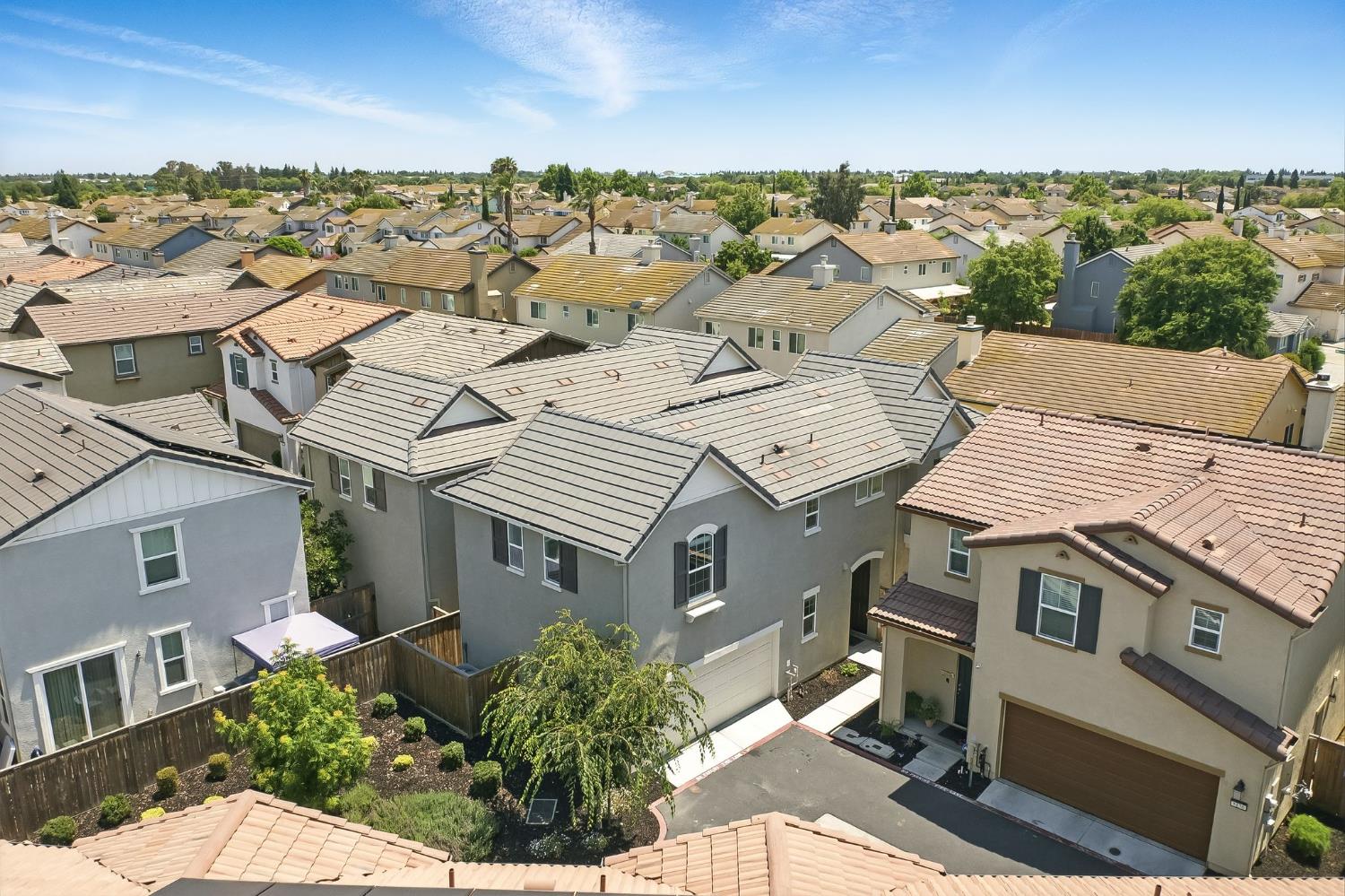 Elk Grove, California, 95758, United States, 4 Bedrooms Bedrooms, ,3 BathroomsBathrooms,Residential,For Sale,1847493