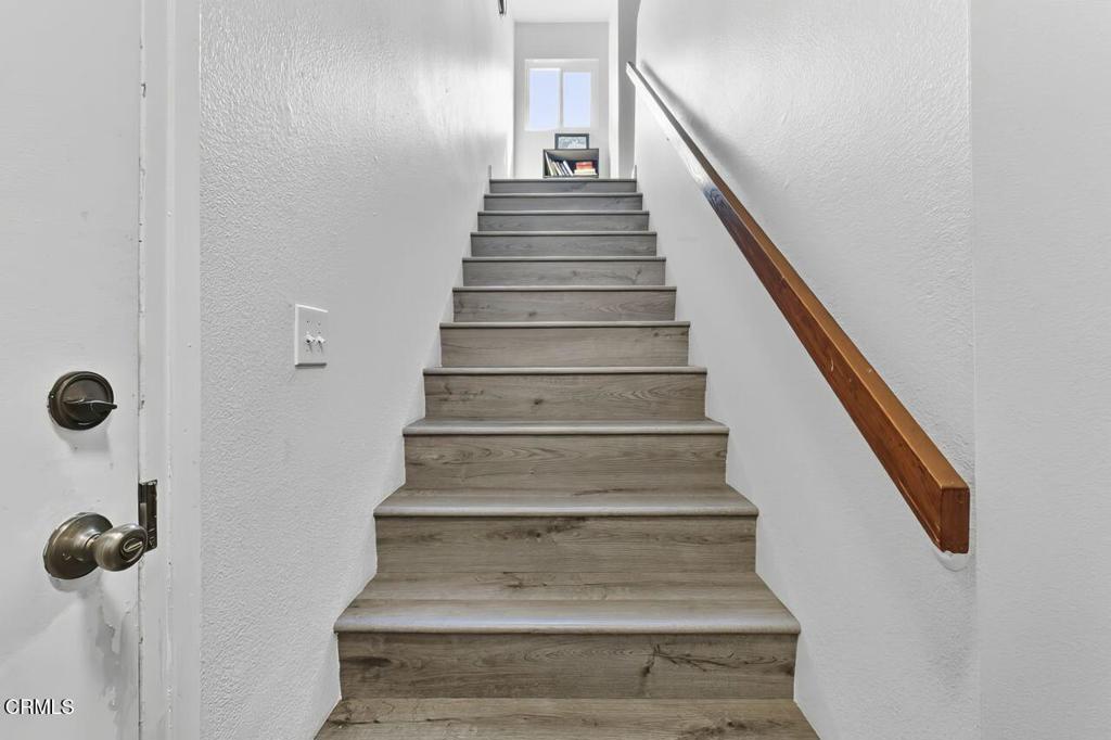 Ventura, California, 93003, United States, 2 Bedrooms Bedrooms, ,1 BathroomBathrooms,Residential,For Sale,1957237