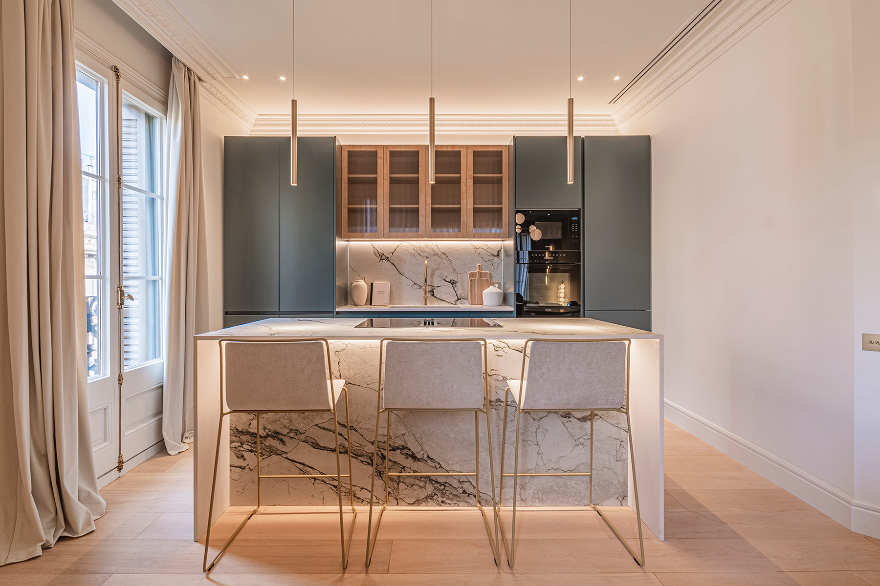  Designer Upper-Floor Apartment with Private Terrace in the Quadrat d’Or - 物件實景