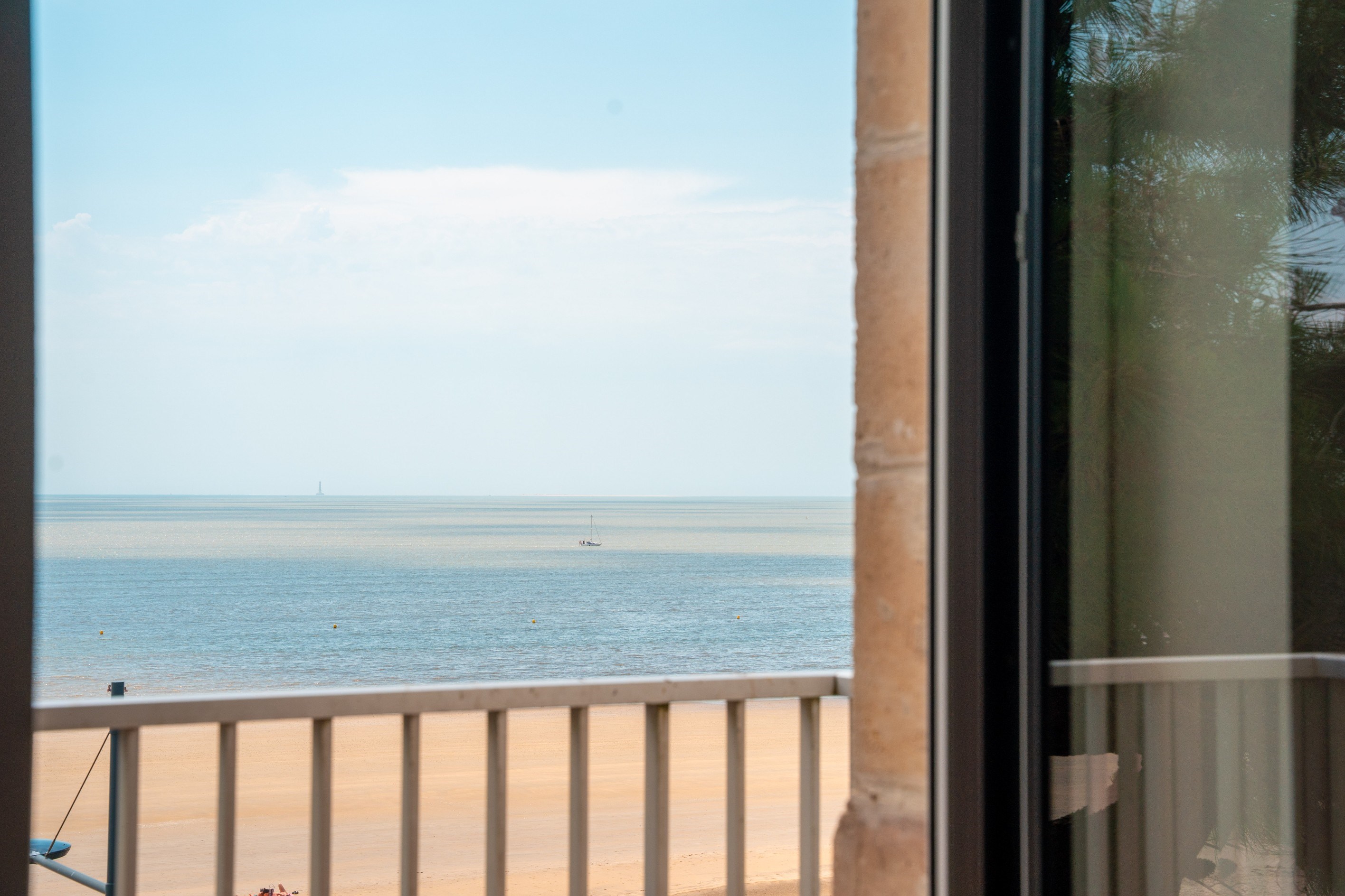  EXCEPTIONAL APARTMENT WITH PANORAMIC SEA VIEWS OVER GRANDE CONCHE BEACH - 物件實景