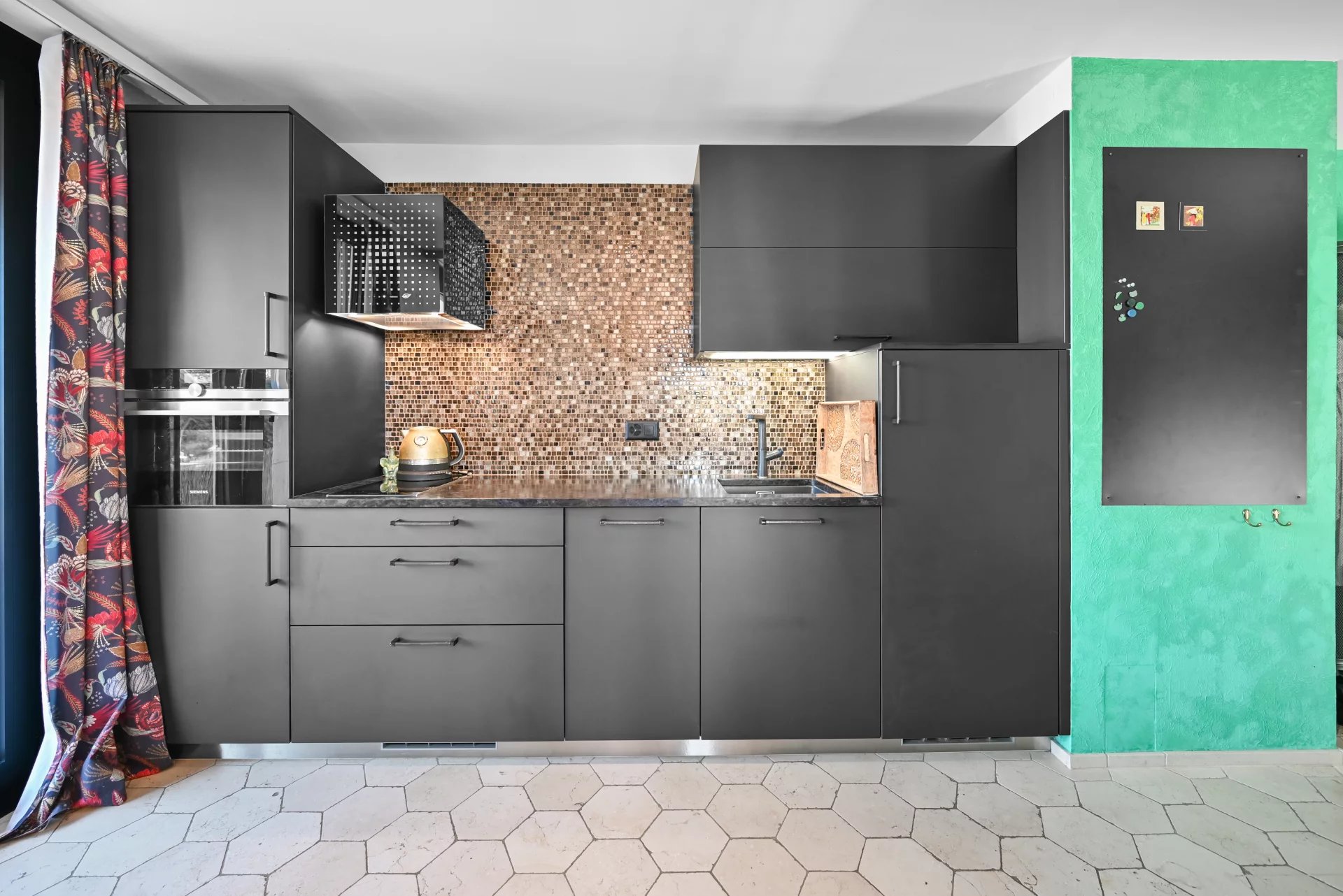 Territet, Vaud, 1820, CH, ,Residential,For Sale,1965301