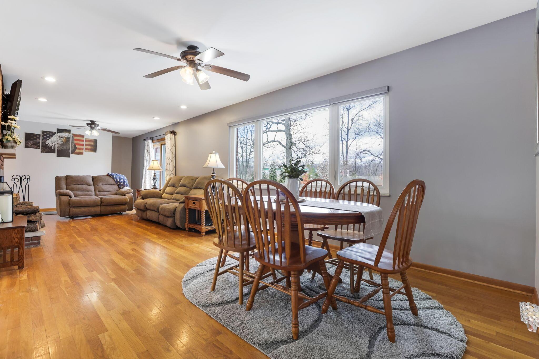 Grove City, Ohio, 43123, United States, 3 Bedrooms Bedrooms, ,3 BathroomsBathrooms,Residential,For Sale,2007789