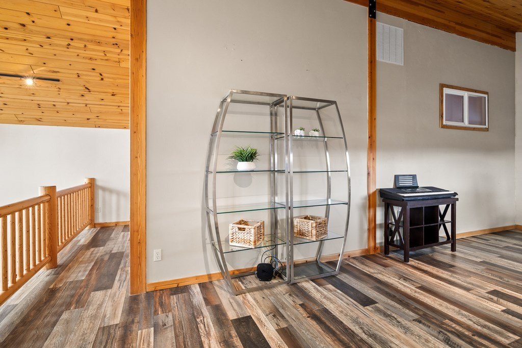 McCall, Idaho, 83638, United States, 3 Bedrooms Bedrooms, ,2 BathroomsBathrooms,Residential,For Sale,1976759