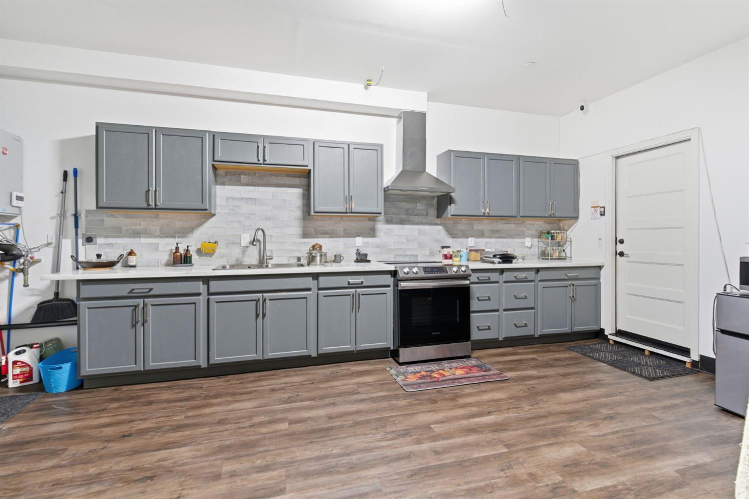 Manteca, California, 95337, United States, 4 Bedrooms Bedrooms, ,3 BathroomsBathrooms,Residential,For Sale,2001194