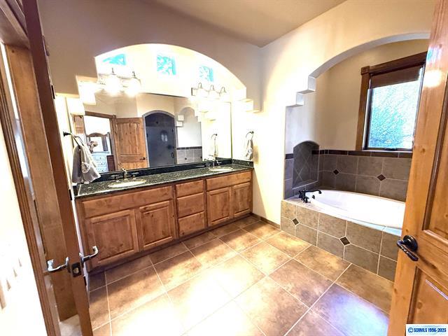 Silver City, New Mexico, 88061, United States, 3 Bedrooms Bedrooms, ,Residential,For Sale,2005156