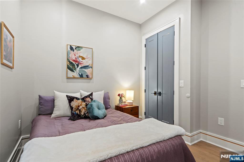 Jersey City, New Jersey, 07307, United States, 3 Bedrooms Bedrooms, ,2 BathroomsBathrooms,Residential,For Sale,1947058