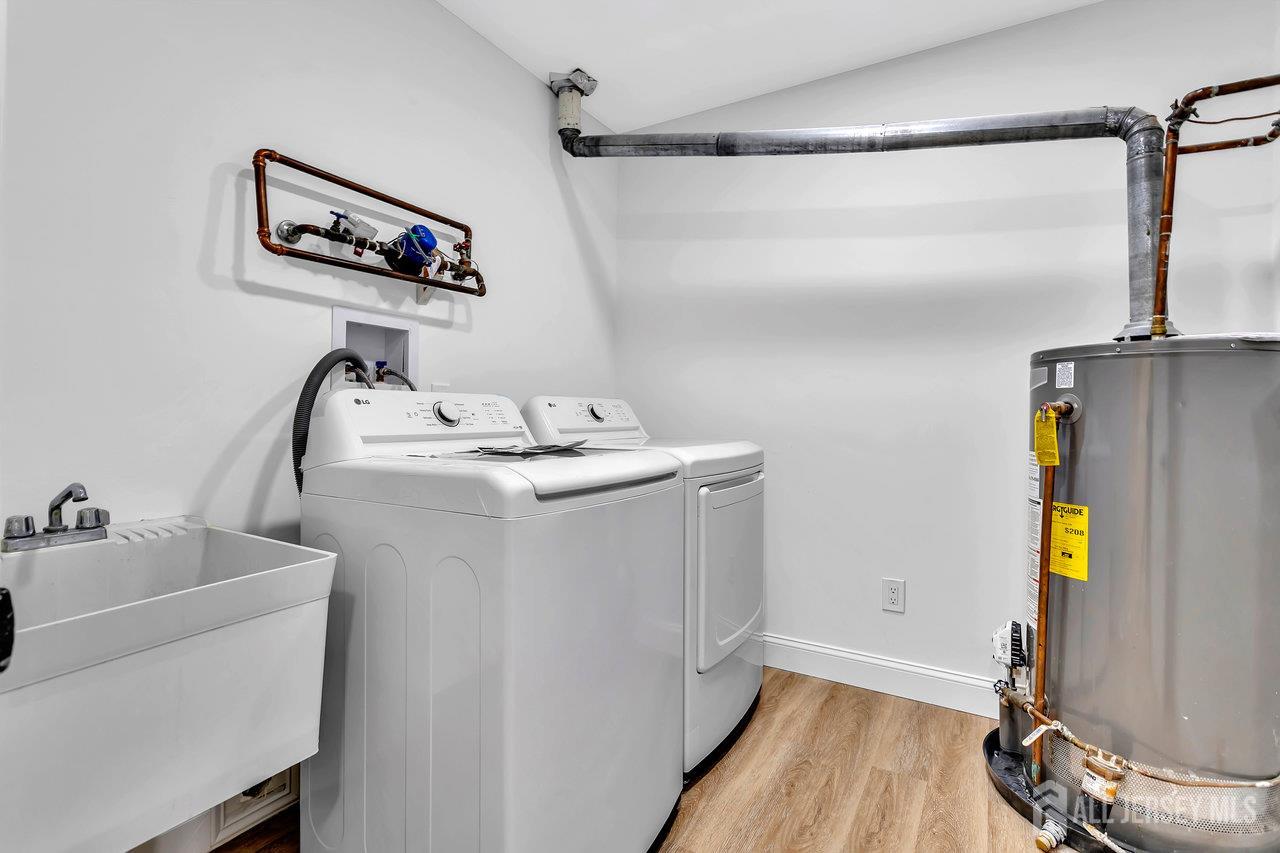 Monroe, New Jersey, 08831, United States, 2 Bedrooms Bedrooms, ,3 BathroomsBathrooms,Residential,For Sale,1918602