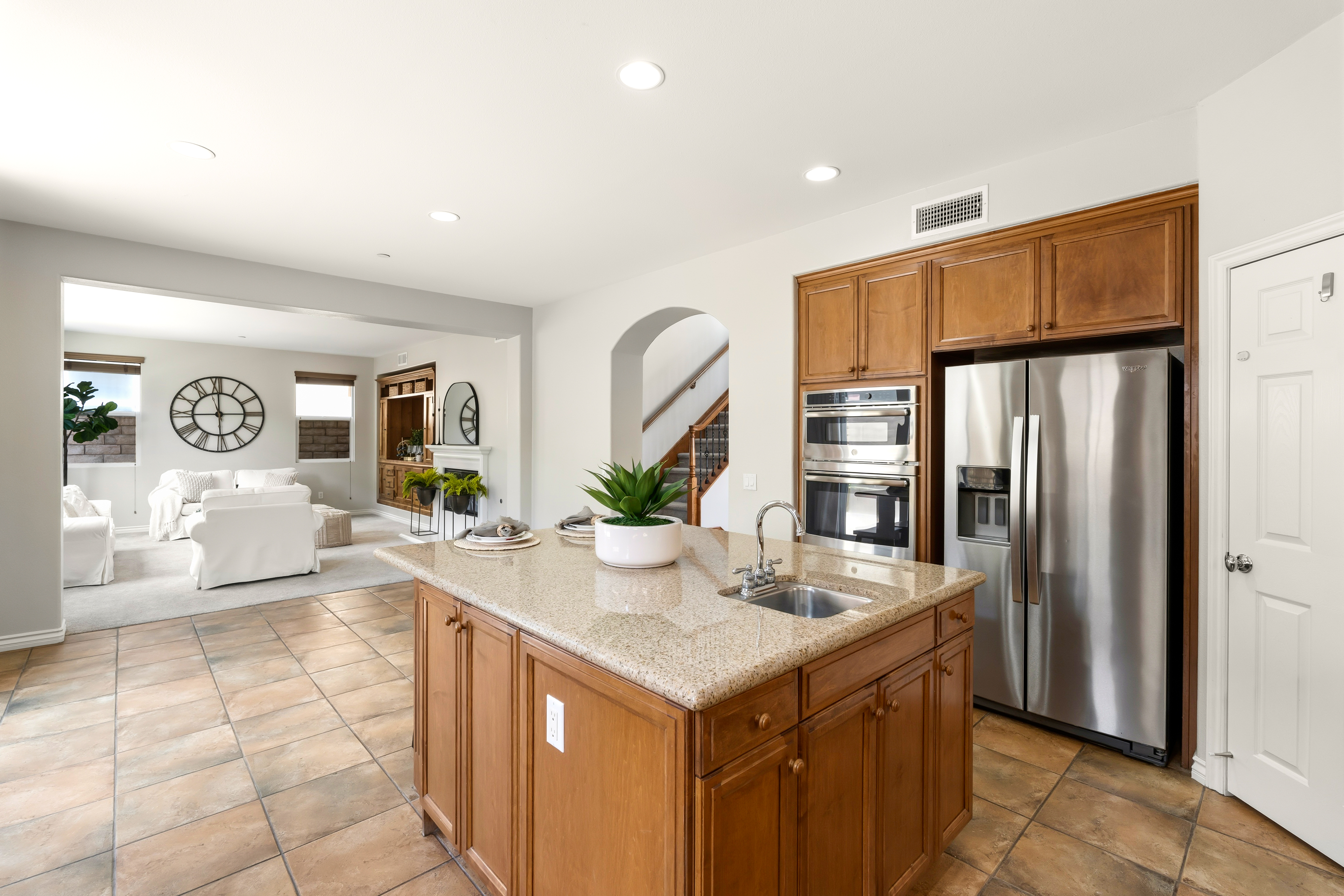 675 Charleston Place, Ventura, CA 93004 - 物件實景