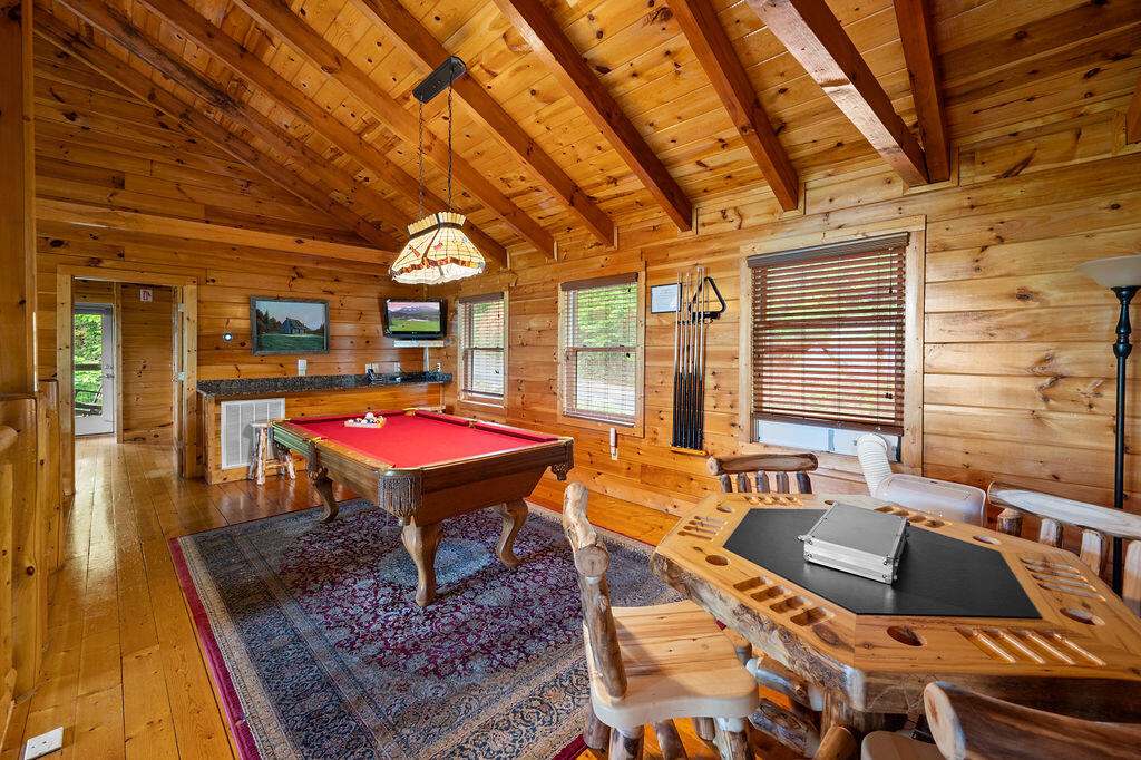 Gatlinburg, Tennessee, 37738, United States, 5 Bedrooms Bedrooms, ,6 BathroomsBathrooms,Residential,For Sale,1981295