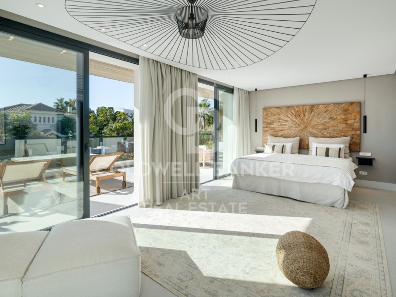 Marbella, Andalusia, ES, 5 Bedrooms Bedrooms, ,5 BathroomsBathrooms,Residential,For Sale,1766587