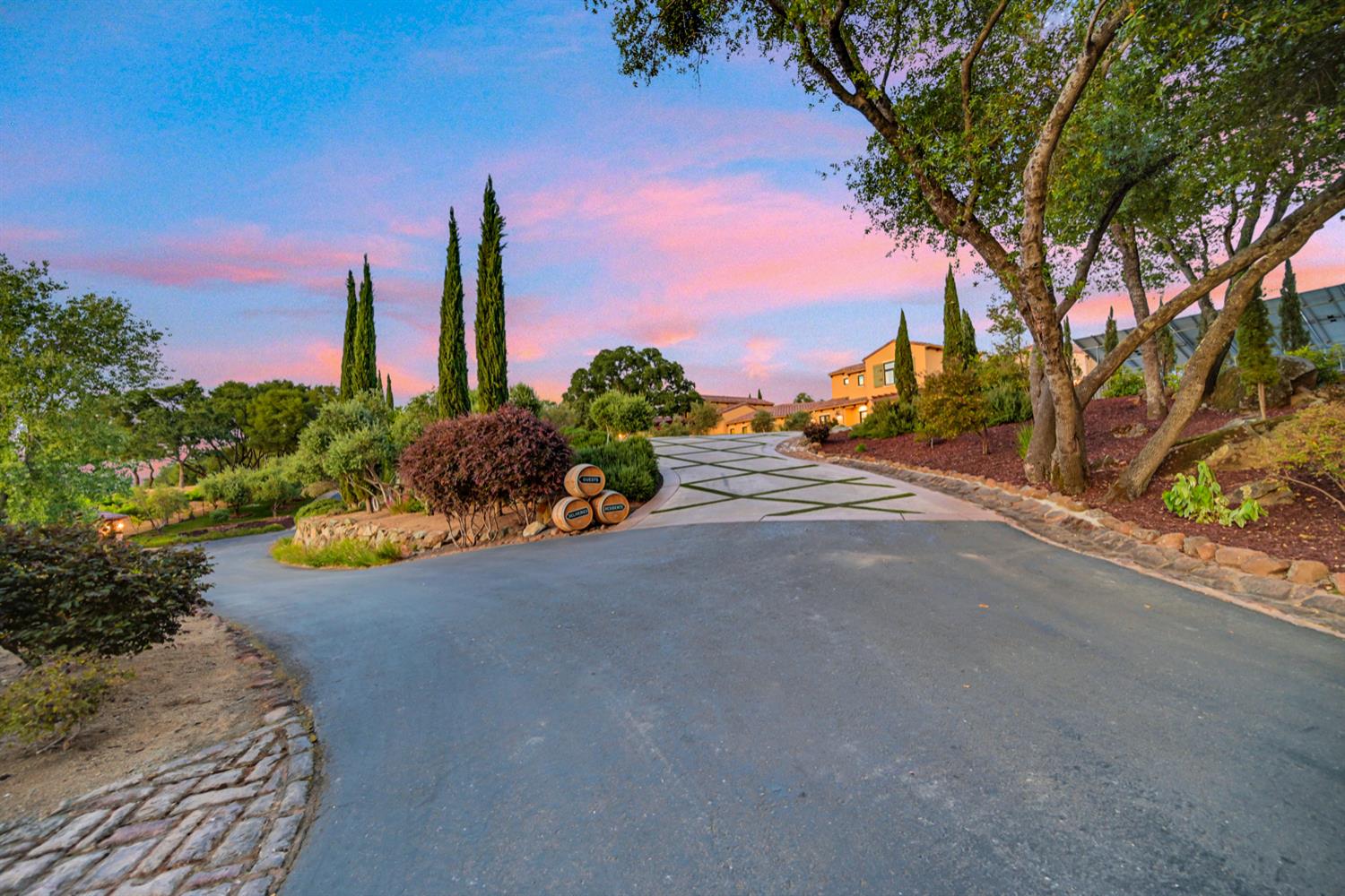 Loomis, California, 95650, United States, 6 Bedrooms Bedrooms, ,6 BathroomsBathrooms,Residential,For Sale,1908935