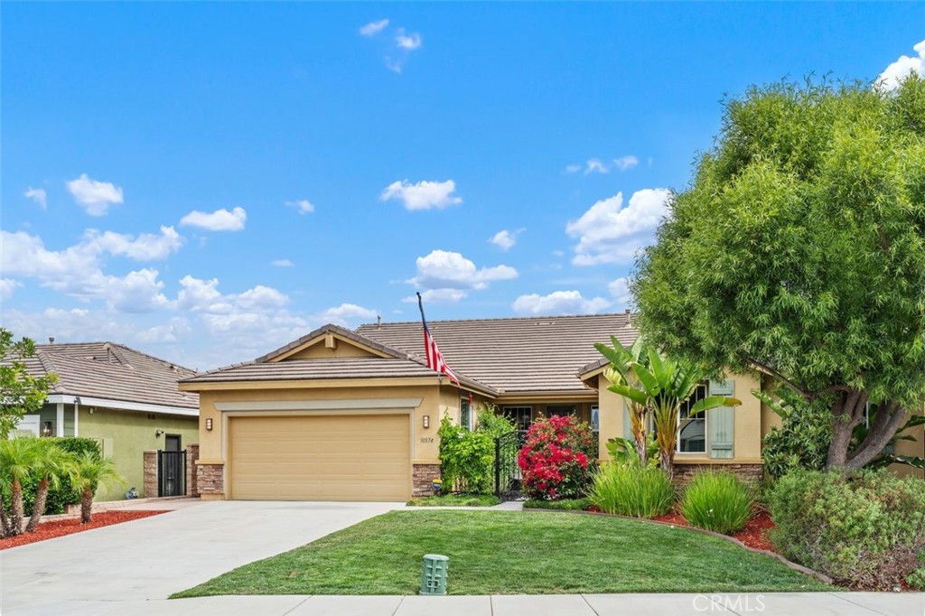 Murrieta, California, 92563, United States, 4 Bedrooms Bedrooms, ,2 BathroomsBathrooms,Residential,For Sale,2002097