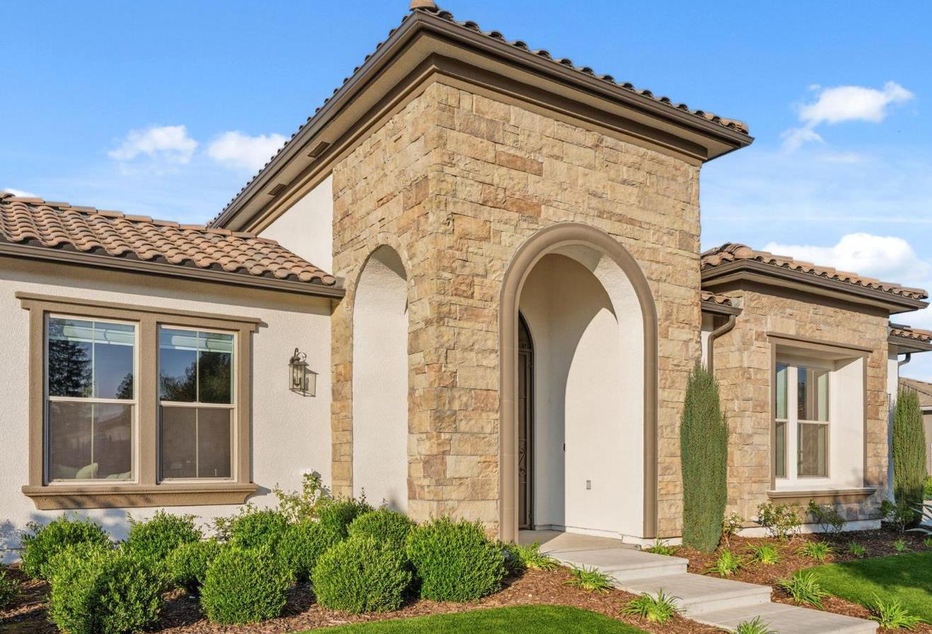 Clovis, California, 93619, United States, 4 Bedrooms Bedrooms, ,4 BathroomsBathrooms,Residential,For Sale,2010816