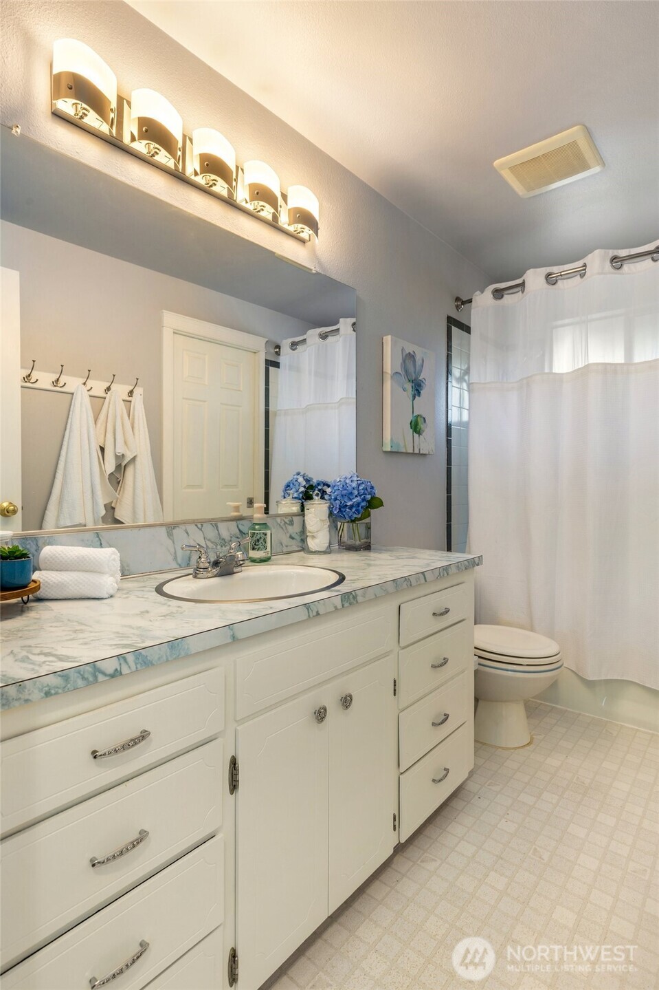Marysville, Washington, 98270, United States, 4 Bedrooms Bedrooms, ,2 BathroomsBathrooms,Residential,For Sale,1905771