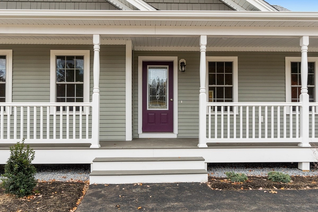 Leominster, Massachusetts, 01453, United States, 3 Bedrooms Bedrooms, ,2 BathroomsBathrooms,Residential,For Sale,1826440