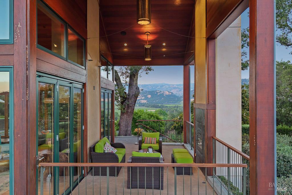 Healdsburg, California, 95448, United States, 3 Bedrooms Bedrooms, ,4 BathroomsBathrooms,Residential,For Sale,1866142