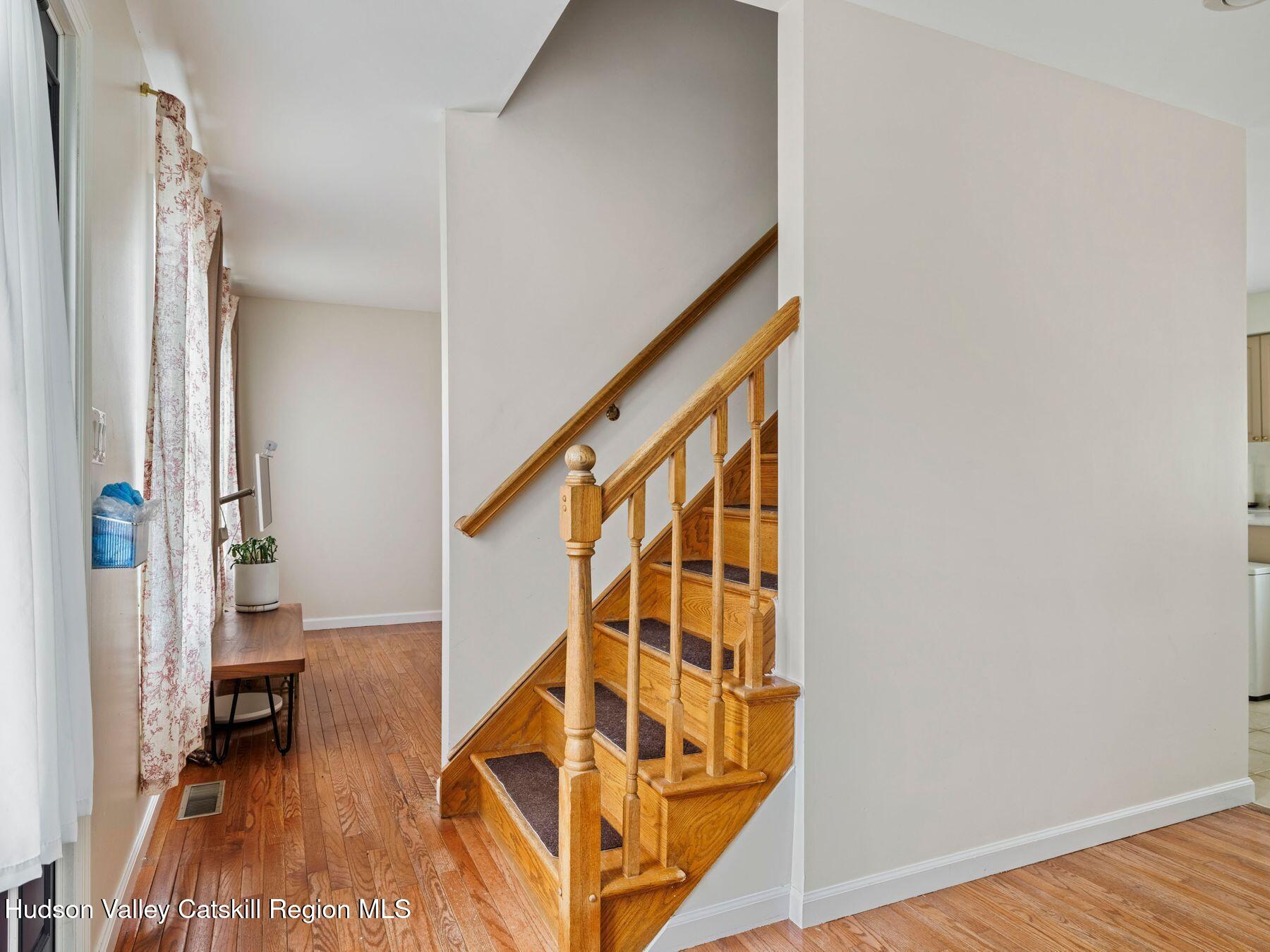 Saugerties, New York, 12477, United States, 4 Bedrooms Bedrooms, ,3 BathroomsBathrooms,Residential,For Sale,1994333